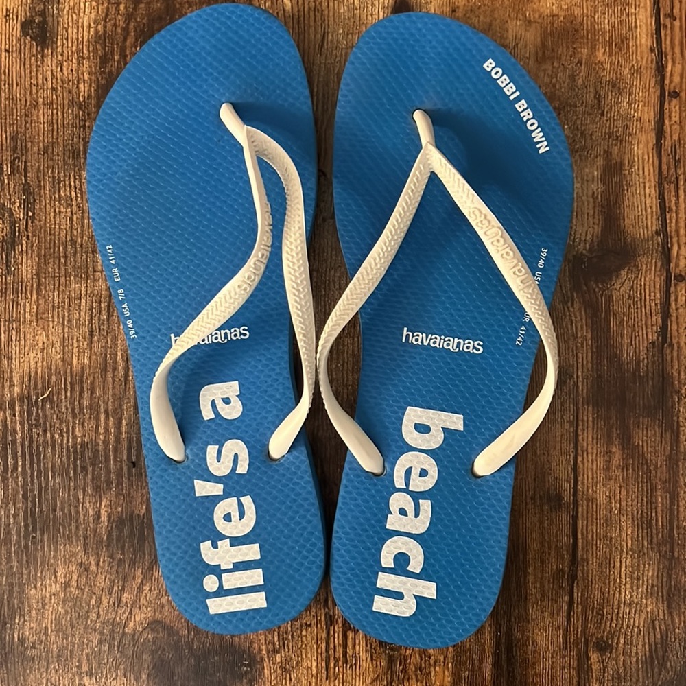 Havaianas x Bobbi Brown Collab size US 8/9